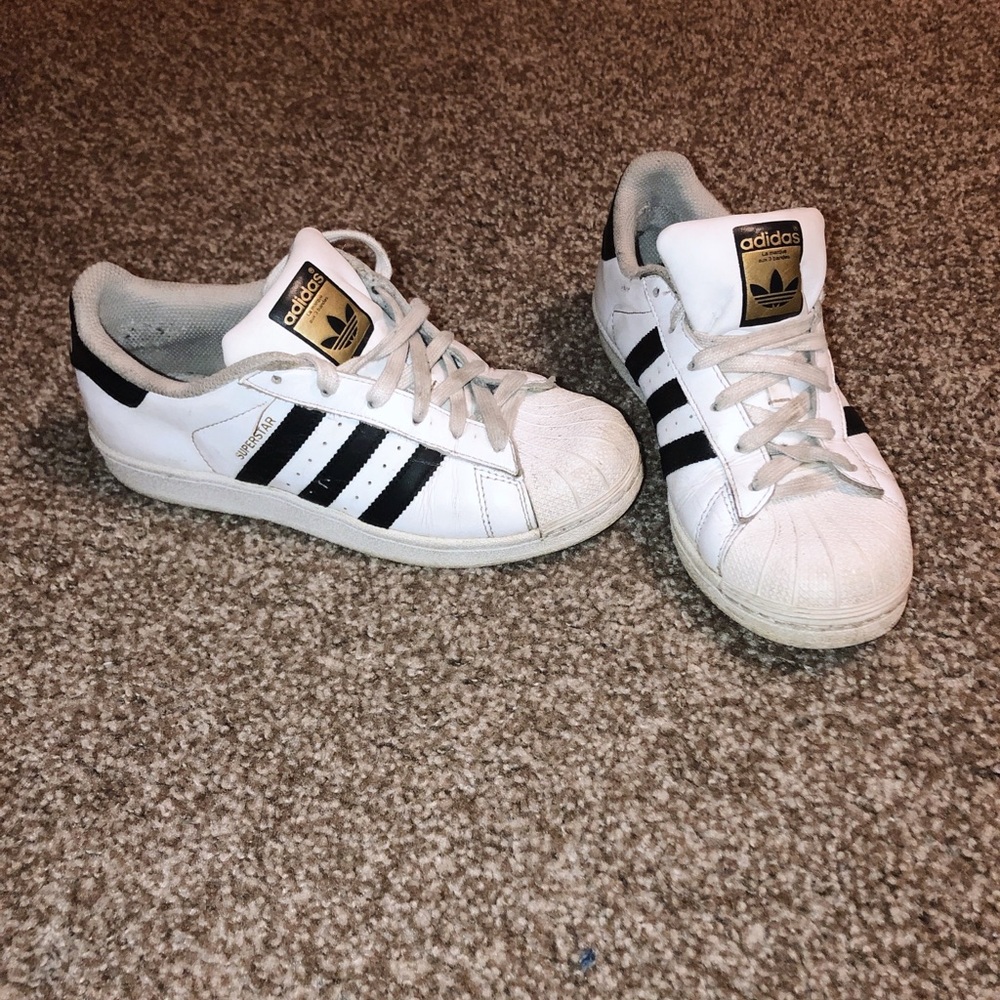 Adidas Women’s Superstar shoes size 5